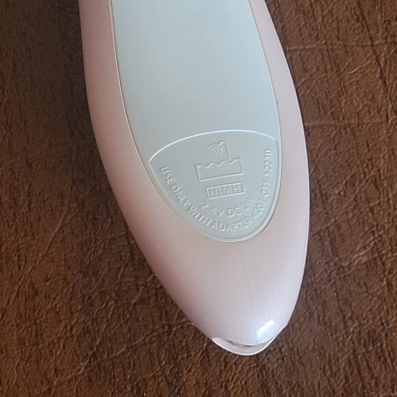 Philips Bikini Perfect Advanced Bikini Trimmer Kit - Picture 8 of 15
